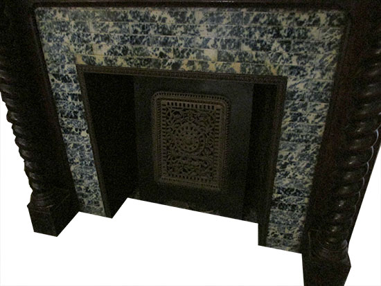 Full Mantel with Spiral Columns