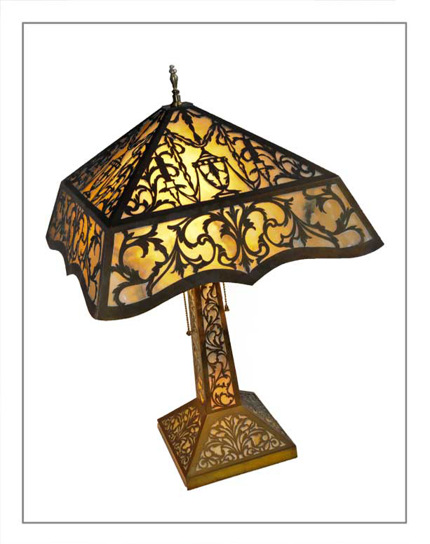 Finely Crafted Filigree Table Lamp