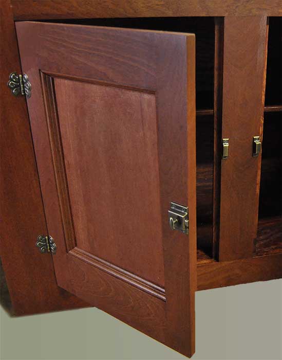 Front & Back Saloon Bar, with Shaped Mirrors