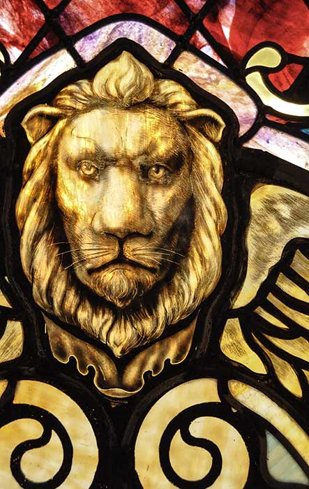 Stunning SG Window, w/Lion Emblem & Jewel Cuts