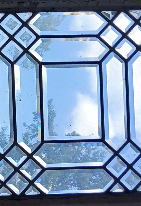 Transom w/Geometrical Beveled Glass